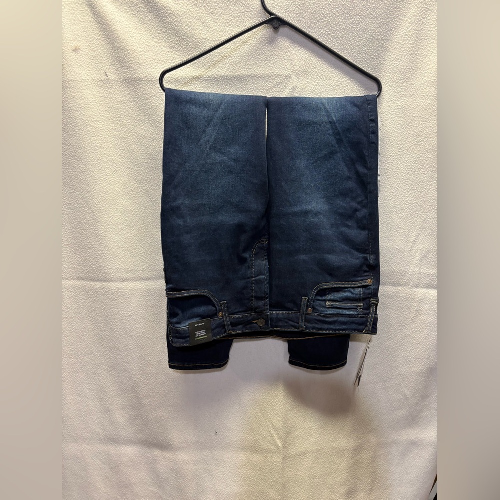 Eco friendly Never Worn, Apparently Expensive Jeans For Cheap!